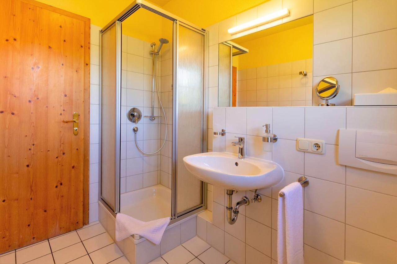 Hotel Am Schwanberg Roedelsee ภายนอก รูปภาพ