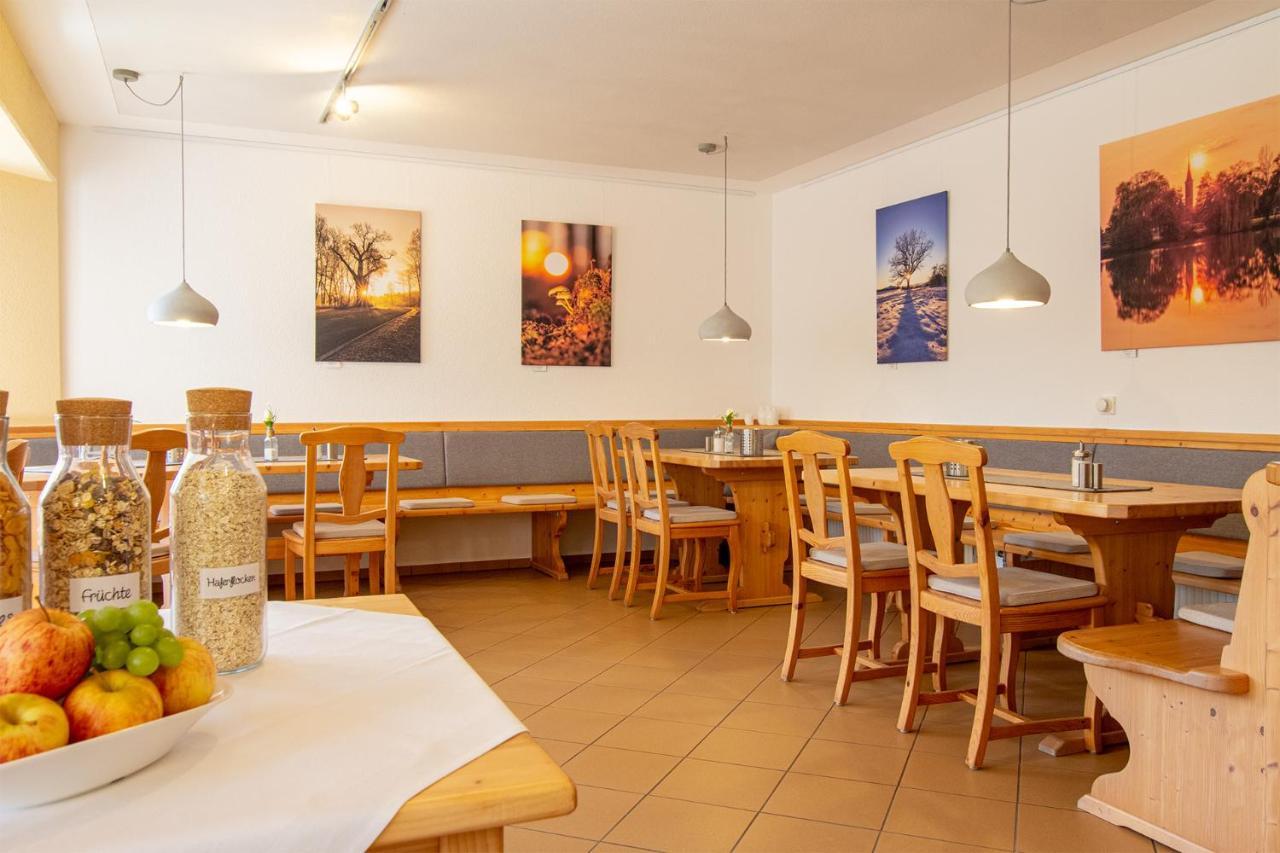 Hotel Am Schwanberg Roedelsee ภายนอก รูปภาพ